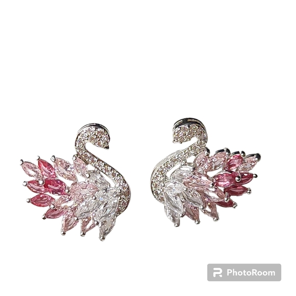 Elegant White and Pink Crystal Swan Stud Earrings Sparkling Swan Studs NWT - Picture 8 of 10